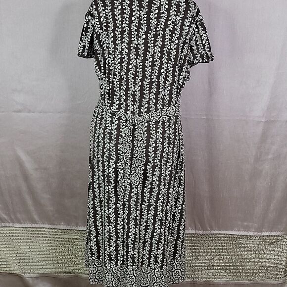 APT. 9 Brown and Cream Floral Midi Dress Size PXL - Picture 7 of 8